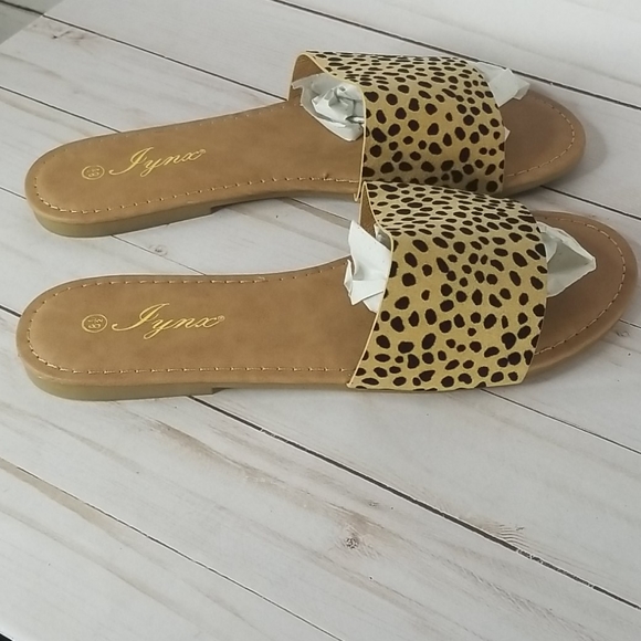 Sale! Lola Cheetah Print Slide - Picture 6 of 6